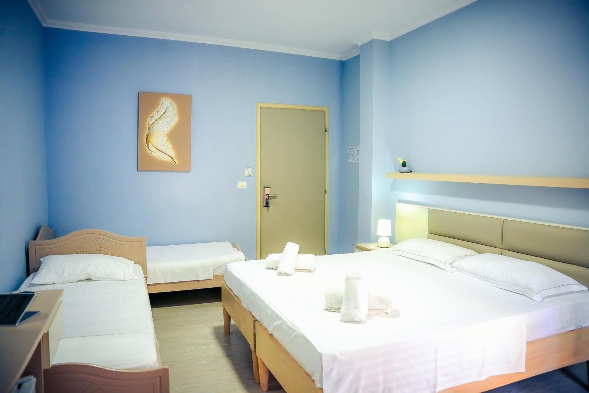 דורס Hotel Andi מראה חיצוני תמונה