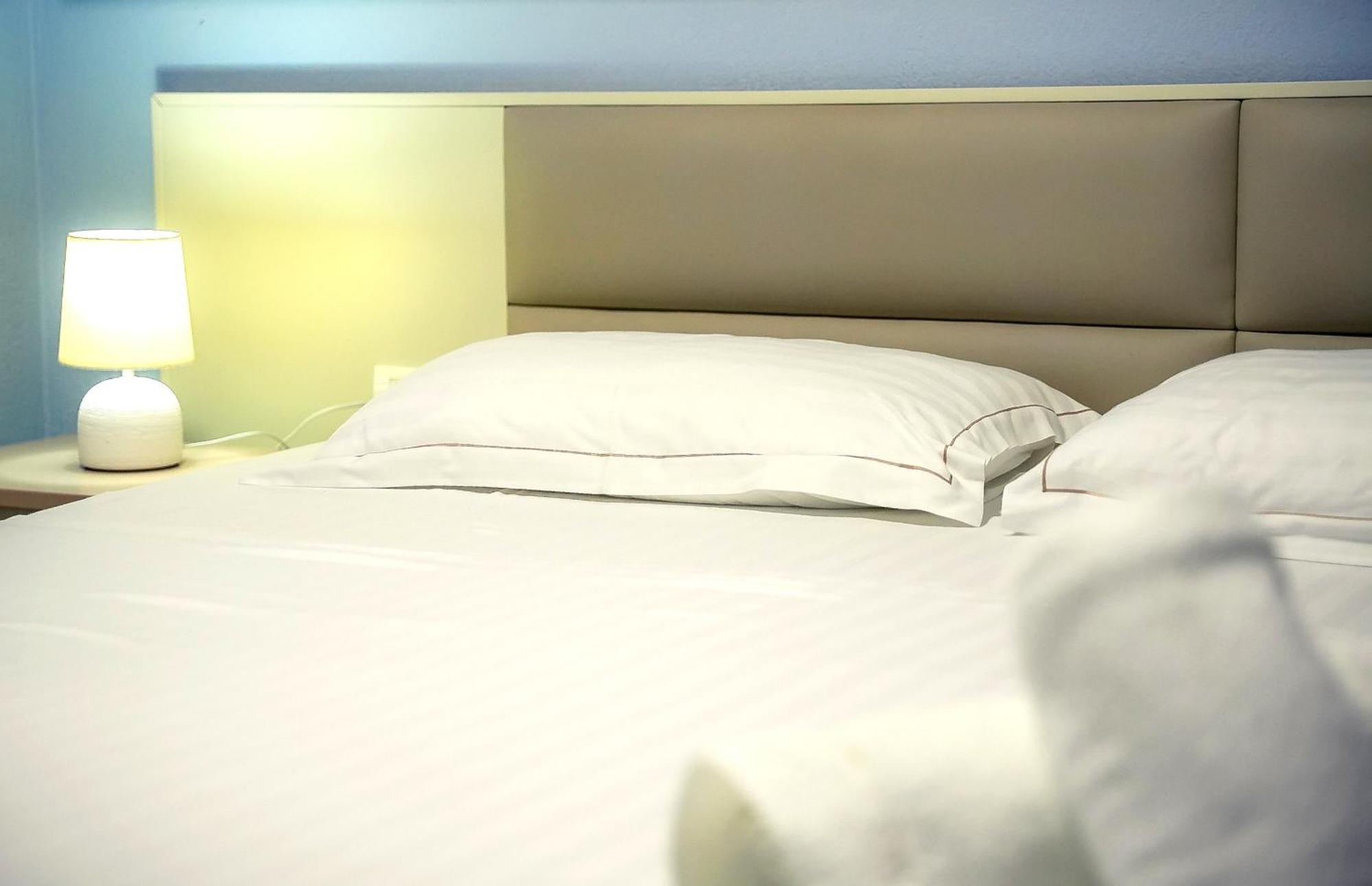 דורס Hotel Andi מראה חיצוני תמונה