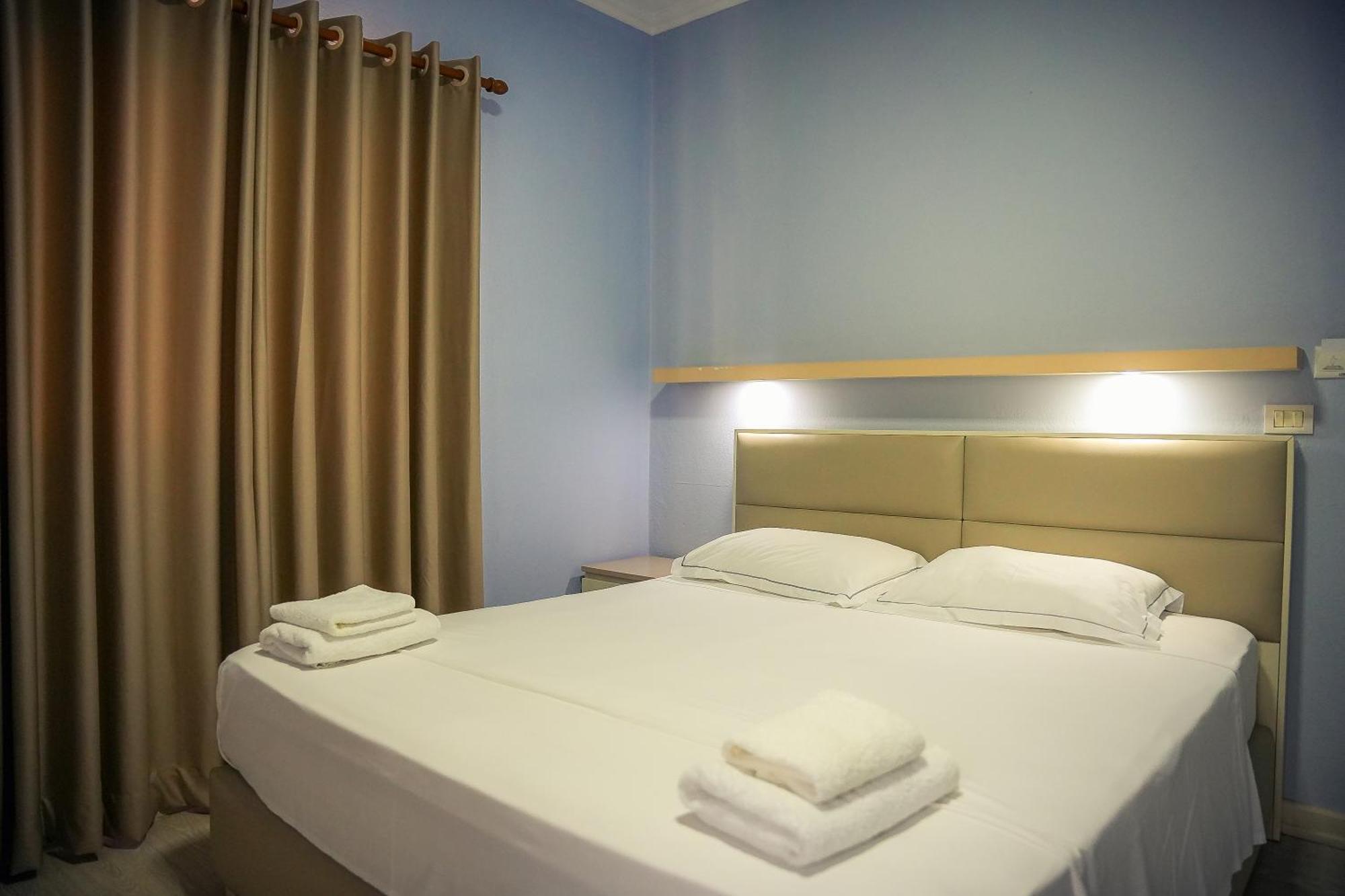 דורס Hotel Andi מראה חיצוני תמונה