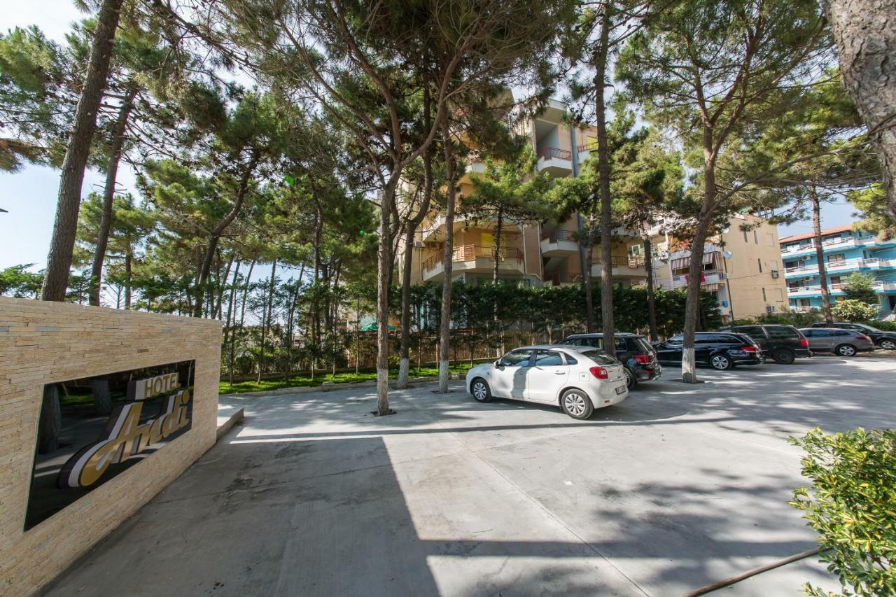 דורס Hotel Andi מראה חיצוני תמונה